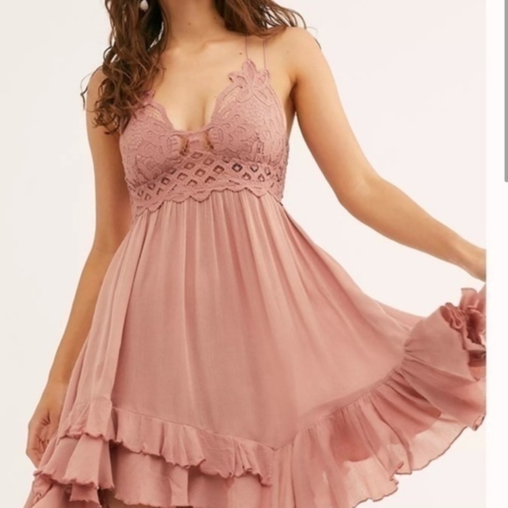 FREE PEOPLE ADELLA Lace SLIP DRESS size Small / XSmall Pink Color